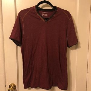 V-neck tee